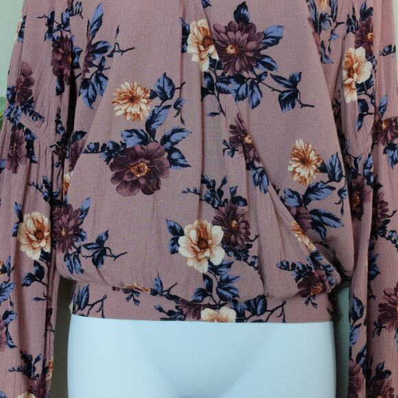 American Eagle Outfitters Mauve Floral Long Sleeves Cropped Top Size XS - Picture 6 of 9